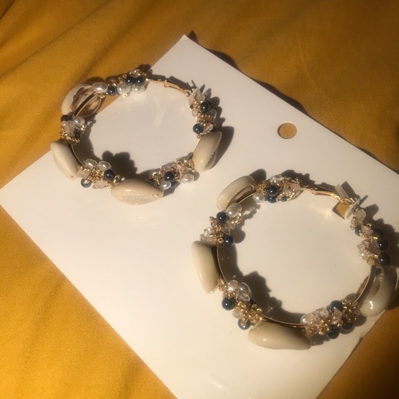 2/18$ H&M gorgeous earrings handmade🌻 - Picture 11 of 16